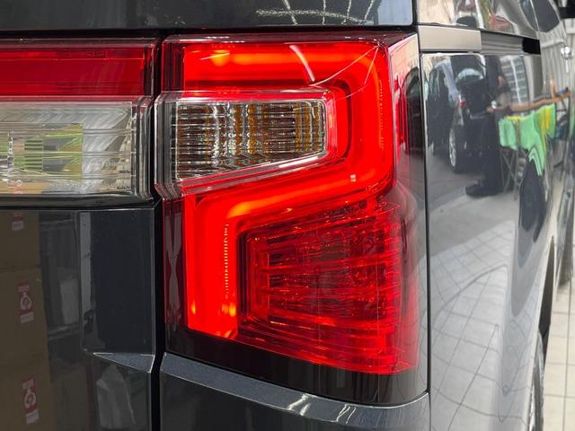 デリカＤ：５ Ｐ　４ＷＤ　ディーゼル　両側電動ドア　純正１０型ナビ　バックカメラ　衝突被害軽減　シートヒーター　レーダークルーズ　禁煙車　電動リアゲート　パワーシート　ドラレコ　コーナーセンサー　スマートキー（64枚目）