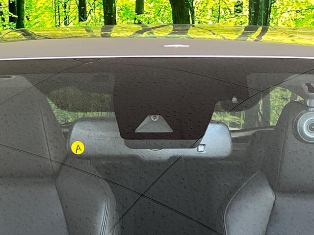 Ｃ－ＨＲ Ｇ　ＬＥＤエディション　ＢＩＧ－Ｘ９型ナビ　バックカメラ　衝突被害軽減　レーダークルーズ　禁煙車　ドラレコ　シートヒーター　コーナーセンサー　ＬＥＤヘッド　ＥＴＣ　純正１８インチアルミ　車線逸脱警報　オートライト（5枚目）