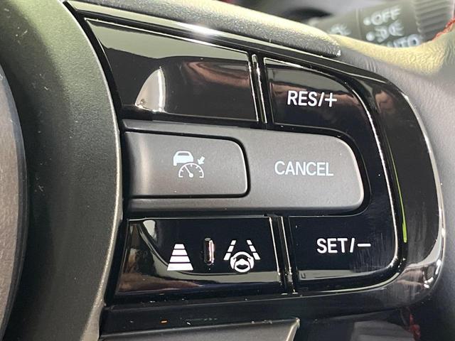 ヴェゼル ｅ：ＨＥＶ　ＲＳ　純正９インチナビ　全周囲カメラ　ホンダセンシング　アダプティブクルーズコントロール　クリアランスソナー　オートマチックハイビーム　シートヒーター　パワーバックドア　フルセグＴＶ　ＥＴＣ（6枚目）