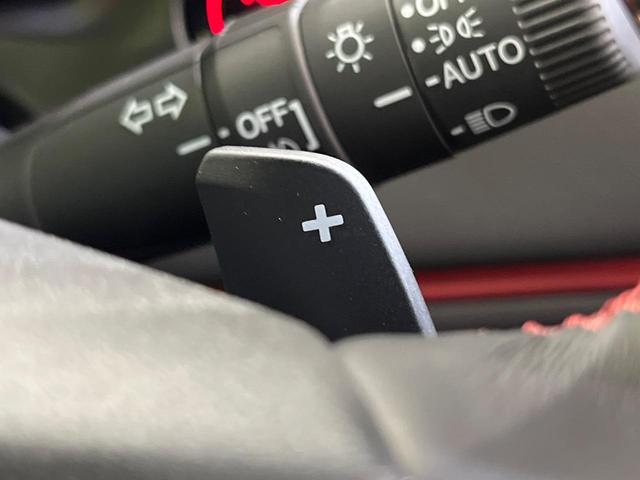 ヴェゼル ｅ：ＨＥＶ　ＲＳ　純正９インチナビ　全周囲カメラ　ホンダセンシング　アダプティブクルーズコントロール　クリアランスソナー　オートマチックハイビーム　シートヒーター　パワーバックドア　フルセグＴＶ　ＥＴＣ（32枚目）