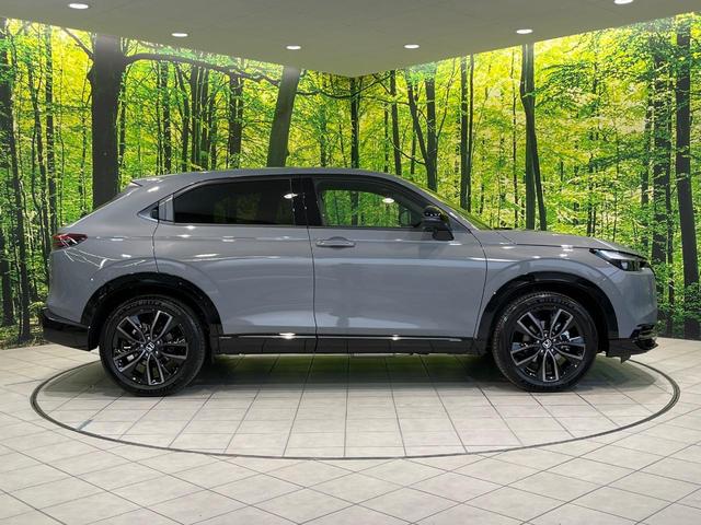 ヴェゼル ｅ：ＨＥＶ　ＲＳ　純正９インチナビ　全周囲カメラ　ホンダセンシング　アダプティブクルーズコントロール　クリアランスソナー　オートマチックハイビーム　シートヒーター　パワーバックドア　フルセグＴＶ　ＥＴＣ（57枚目）