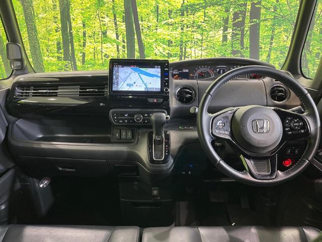 Ｎ－ＢＯＸカスタム Ｌターボ　純正８インチナビ　バックカメラ　両側パワースライドドア　アダプティブクルーズコントロール　シートヒーター　クリアランスソナー　ＥＴＣ　オートライト　ＬＥＤヘッドライト　フルセグＴＶ　ハーフレザー（2枚目）