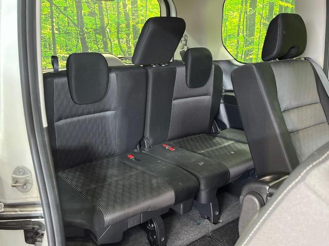 セレナ ハイウェイスターＶ　純正１０インチナビ　プロパイロット　全周囲カメラ　両側パワースライドドア　衝突軽減システム　クリアランスソナー　オートマチックハイビーム　ＬＥＤヘッドライト　左右独立オートエアコン（10枚目）