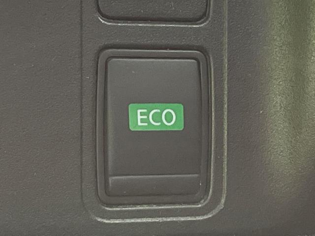 セレナ ハイウェイスターＶ　純正１０インチナビ　プロパイロット　全周囲カメラ　両側パワースライドドア　衝突軽減システム　クリアランスソナー　オートマチックハイビーム　ＬＥＤヘッドライト　左右独立オートエアコン（31枚目）