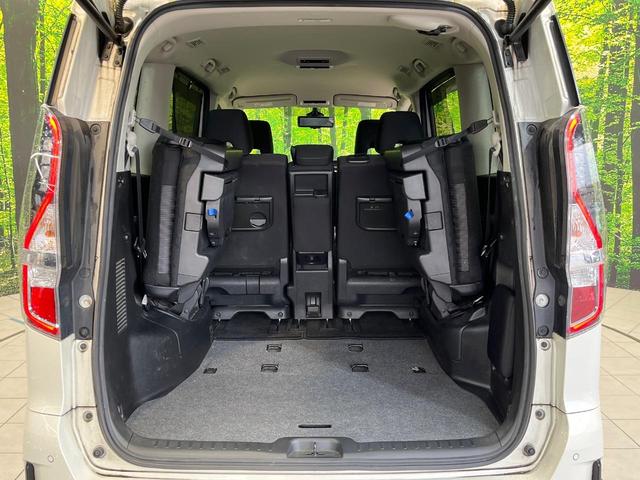 セレナ ハイウェイスターＶ　純正１０インチナビ　プロパイロット　全周囲カメラ　両側パワースライドドア　衝突軽減システム　クリアランスソナー　オートマチックハイビーム　ＬＥＤヘッドライト　左右独立オートエアコン（45枚目）