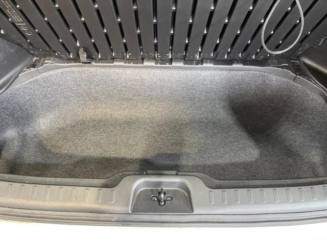 セレナ ハイウェイスターＶ　純正１０インチナビ　プロパイロット　全周囲カメラ　両側パワースライドドア　衝突軽減システム　クリアランスソナー　オートマチックハイビーム　ＬＥＤヘッドライト　左右独立オートエアコン（46枚目）