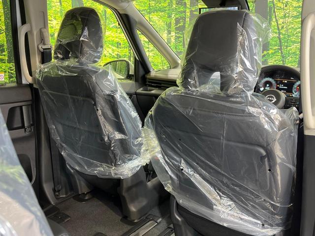 セレナ ハイウェイスターＶ　登録済未使用車　純正２．３インチナビ　全周囲カメラ　両側電動スライドドア　衝突軽減システム　プロパイロット　ＥＴＣ　ブラインドスポットモニター　デジタルインナーミラー　コーナーセンサー（47枚目）