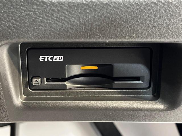 セレナ ハイウェイスターＶ　登録済未使用車　純正２．３インチナビ　全周囲カメラ　両側電動スライドドア　衝突軽減システム　プロパイロット　ＥＴＣ　ブラインドスポットモニター　デジタルインナーミラー　コーナーセンサー（73枚目）