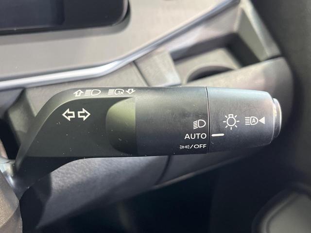 ノート Ｘ　ＳＤナビ　バックカメラ　衝突被害軽減システム　ＥＴＣ　スマートキー　クリアランスソナー　オートライト　Ｂｌｕｅｔｏｏｔｈ接続　電動格納ミラー　オートエアコン　盗難防止システム　衝突安全ボディ（31枚目）