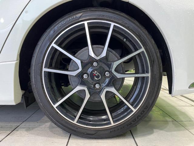 アクア Ｇ　Ｇ’ｓ　純正ＳＤナビ　バックカメラ　禁煙車　ハーフレザーシート　スマートキー　ＬＥＤヘッド　ビルトインＥＴＣ　クルコン　純正１７インチアルミ　オートハイビーム　オートライト　オートエアコン（50枚目）