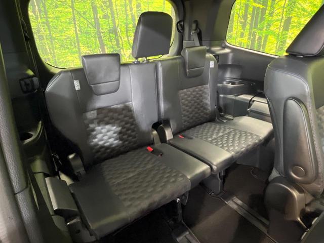 ヴォクシー Ｓ－Ｚ　両側電動ドア　純正１０．５型ナビ　バックカメラ　衝突被害軽減システム　シートヒーター　レーダークルーズ　禁煙車　ドラレコ　コーナーセンサー　ＥＴＣ　純正１７インチアルミ　オートハイビーム（11枚目）