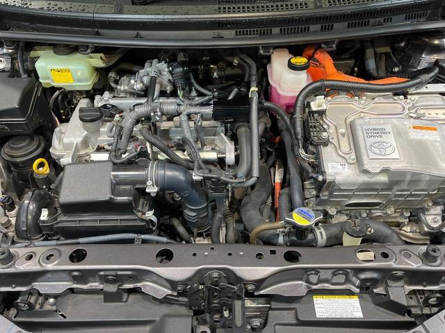 アクア Ｇブラックソフトレザーセレクション　ＳＤナビ　バックカメラ　衝突被害軽減システム　禁煙車　スマートキー　ＬＥＤヘッド　ビルトインＥＴＣ　クルコン　オートハイビーム　オートライト　オートエアコン　Ｂｌｕｅｔｏｏｔｈ　ＣＤ　ＤＶＤ再生（18枚目）