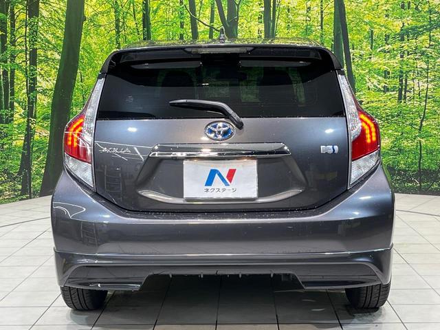 アクア Ｇブラックソフトレザーセレクション　ＳＤナビ　バックカメラ　衝突被害軽減システム　禁煙車　スマートキー　ＬＥＤヘッド　ビルトインＥＴＣ　クルコン　オートハイビーム　オートライト　オートエアコン　Ｂｌｕｅｔｏｏｔｈ　ＣＤ　ＤＶＤ再生（35枚目）