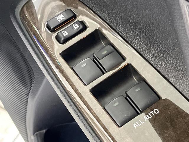 マークＸ ２５０Ｇ　Ｆｏｕｒ　４ＷＤ　ＢＩＧ－Ｘ８インチナビ　バックカメラ　パワーシート　スマートキー　ＨＩＤヘッド　ビルトインＥＴＣ　デュアルエアコン　Ｂｌｕｅｔｏｏｔｈ再生（32枚目）