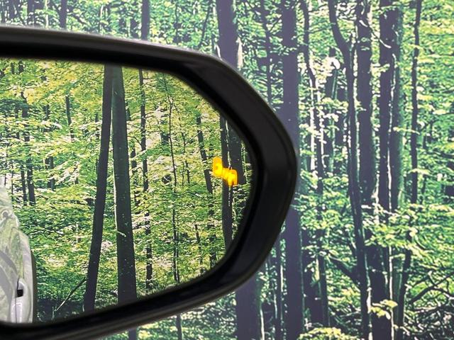 ヤリスクロス ハイブリッドＺ　純正８型ナビ　全周囲カメラ　衝突被害軽減システム　レーダークルーズ　禁煙車　電動リアゲート　シートヒーター　パワーシート　ドラレコ　コーナーセンサー　スマートキー　ＬＥＤヘッド　ＥＴＣ２．０（36枚目）