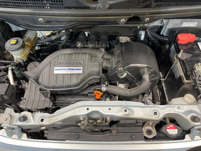 Ｎ－ＢＯＸ Ｇ・Ｌパッケージ　純正ナビ　電動スライドドア　バックカメラ　禁煙車　スマートキー　純正１４インチアルミ　オートエアコン　ＣＤ　ＤＶＤ再生　地デジ（19枚目）