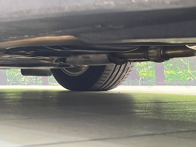 スカイライン ３５０ＧＴ　ハイブリッド　タイプＰ　純正８型ナビ　全周囲カメラ　衝突被害軽減　レーダークルーズ　禁煙車　レザーシート　ドラレコ　コーナーセンサー　スマートキー　ＬＥＤヘッド　ビルトインＥＴＣ　純正１７インチアルミ　車線逸脱警報（56枚目）