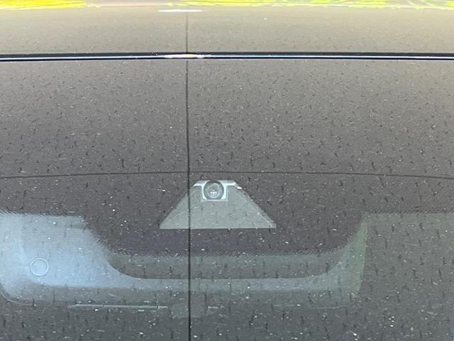 アルファード ２．５Ｓ　タイプゴールドＩＩ　純正１２インチナビ　両側電動ドア　バックカメラ　衝突被害軽減システム　レーダークルーズ　禁煙車　電動リアゲート　ハーフレザーシート　コーナーセンサー　スマートキー　ＥＴＣ２．０　純正１８インチアルミ（3枚目）