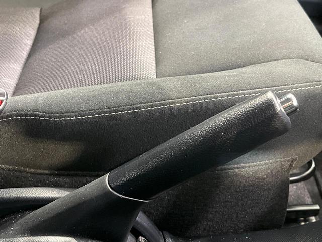 アクア Ｓスタイルブラック　純正ＳＤナビ　全周囲カメラ　衝突被害軽減システム　禁煙車　ドラレコ　コーナーセンサー　スマートキー　ＬＥＤヘッド　ビルトインＥＴＣ　車線逸脱警報　オートライト　オートエアコン　Ｂｌｕｅｔｏｏｔｈ（23枚目）