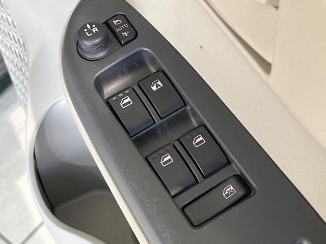 パッソ Ｘ　Ｌパッケージ　衝突被害軽減　コーナーセンサー　禁煙車　スマートキー　ＬＥＤヘッド　ビルトインＥＴＣ　オートハイビーム　オートライト　オートエアコン　ＣＤ（30枚目）