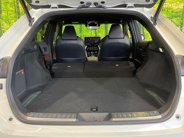 ハリアー Ｚ　メーカー１２型ナビ　全周囲カメラ　ＪＢＬ　衝突被害軽減システム　レーダークルーズ　禁煙車　電動リアゲート　ハーフレザーシート　パワーシート　ドラレコ　コーナーセンサー　スマートキー　ＬＥＤ　ＥＴＣ（10枚目）