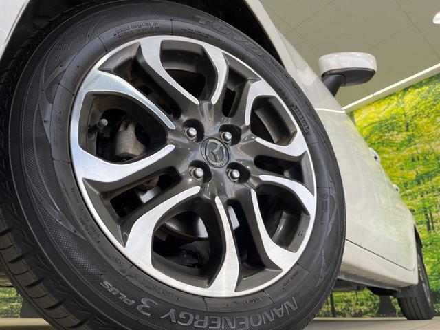 �y�����P�U�C���`�A���~�z�C�[���z�O�ςɃ}�b�`���������A���~�z�C�[���𑕒����Ă���܂��B�e��ЊO�A���~�z�C�[����A�X�^�b�h���X�^�C�����戵�����Ă���܂��B���񂲑��k����������