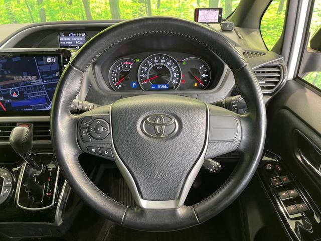 ヴォクシー ＺＳ　煌　両側電動ドア　ＢＩＧ－Ｘ１１型　後席モニター　バックカメラ　衝突被害軽減システム　禁煙車　ドラレコ　コーナーセンサー　スマートキー　ＬＥＤヘッド　ビルトインＥＴＣ　クルコン　純正１６インチアルミ（12枚目）