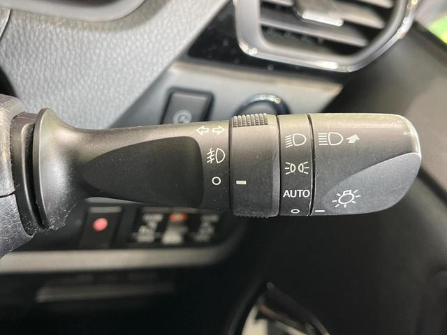 ヴォクシー ＺＳ　煌　両側電動ドア　ＢＩＧ－Ｘ１１型　後席モニター　バックカメラ　衝突被害軽減システム　禁煙車　ドラレコ　コーナーセンサー　スマートキー　ＬＥＤヘッド　ビルトインＥＴＣ　クルコン　純正１６インチアルミ（33枚目）