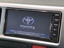 ハイエースワゴン GL セーフティセンス 純正ナビ 全周囲カメラ デジタルインナーミラー 電動スライドドア オートエアコン ウッドコンビステアリング 横滑り防止 オートライト スマートキー&プッシュスタート(4枚目)