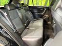 後部座席も気になるようなキズ・汚れやへたり等、大きなダメージはなく、良好な状態です。