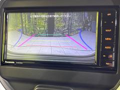 【バックカメラ】駐車時に後方がリアルタイム映像で確認できます。大型商業施設や立体駐車場での駐車時や、夜間のバック時に大活躍！運転スキルに関わらず、今や必須となった装備のひとつです！ 5