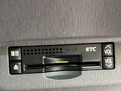 【ＥＴＣ】高速道路の料金所をストレスなく通過！話題のスポットやサービスエリアに多い「スマートIntercooler」利用時は必須のアイテムです。当店でセットアップを実施、ご納車当日からすぐにご利用いただけます！ 4