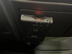 【ＥＴＣ】高速道路の料金所をストレスなく通過！話題のスポットやサービスエリアに多い「スマートIntercooler」利用時は必須のアイテムです。当店でセットアップを実施、ご納車当日からすぐにご利用いただけます！ 4