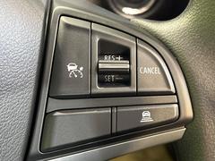 �ڥ����ץƥ��֥��롼������ȥ�����۹�®ƻϩ�Ǥ�Ĺ��Υ���Ԥ��ڤˡ�����ư��®�٤��ݤĥ��롼������ȥ����뤬�����ͷڸ������ƥ��Ϣ�Ȥ��������μ�ξ���Τ��Ƽִ֤��ݤĤ褦��®��Ĵ�ᤷ�Ƥ���ޤ����� 4