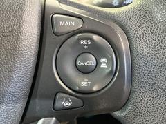 �ڥ����ץƥ��֥��롼������ȥ�����۹�®ƻϩ�Ǥ�Ĺ��Υ���Ԥ��ڤˡ�����ư��®�٤��ݤĥ��롼������ȥ����뤬�����ͷڸ������ƥ��Ϣ�Ȥ��������μ�ξ���Τ��Ƽִ֤��ݤĤ褦��®��Ĵ�ᤷ�Ƥ���ޤ����� 6