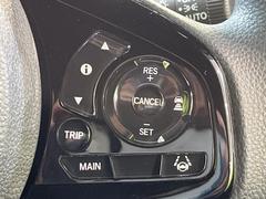 �ڥ����ץƥ��֥��롼������ȥ�����۹�®ƻϩ�Ǥ�Ĺ��Υ���Ԥ��ڤˡ�����ư��®�٤��ݤĥ��롼������ȥ����뤬�����ͷڸ������ƥ��Ϣ�Ȥ��������μ�ξ���Τ��Ƽִ֤��ݤĤ褦��®��Ĵ�ᤷ�Ƥ���ޤ����� 4