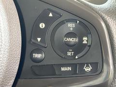 �ڥ����ץƥ��֥��롼������ȥ�����۹�®ƻϩ�Ǥ�Ĺ��Υ���Ԥ��ڤˡ�����ư��®�٤��ݤĥ��롼������ȥ����뤬�����ͷڸ������ƥ��Ϣ�Ȥ��������μ�ξ���Τ��Ƽִ֤��ݤĤ褦��®��Ĵ�ᤷ�Ƥ���ޤ����� 4