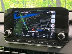 �ڽ��������ʥӡۿ͵��ν����ʥӤ������������ǥ�����ǽ�⽼�¤��Ƥ��ꡢ�£�������������³����Ф������Υ��ޥۤ�ͣУ��ץ쥤�䡼�β��ڤ������ǽ�������α�ž������˳ڤ����ʤ�ޤ����� 3