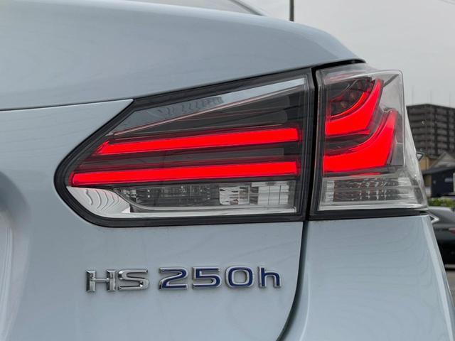 ＨＳ ＨＳ２５０ｈ　後期　純正ナビ　バックカメラ　クルーズコントロール　ＬＥＤヘッド　パワーシート　純正１７インチアルミ　革巻きステアリング　プレミアムサウンドシステム　フロントスピンドルグリル　オートエアコン　禁煙車（47枚目）