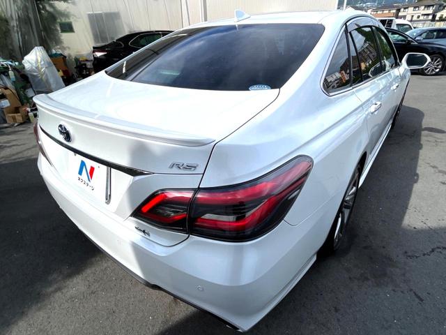 クラウンハイブリッド ＲＳ　後期　セーフティパッケージプラス　純正１２．３インチナビ　パノラミックビュー　ブラインドスポット　セーフティセンス　三眼ＬＥＤヘッド　ハーフレザー　パワーシート　純正ＯＰ１８インチＡＷ　スマートキー（18枚目）