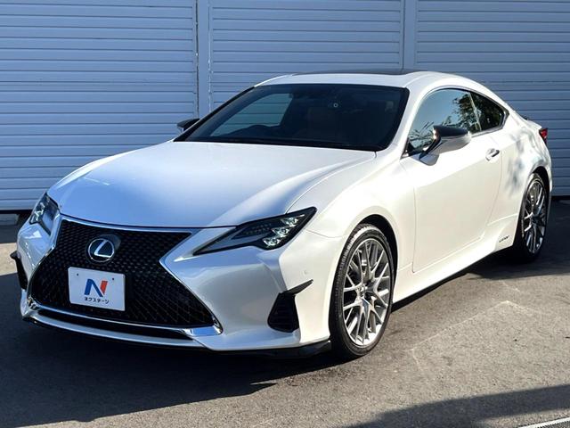 ＲＣ ＲＣ３００ｈ　バージョンＬ　後期　ＴＲＤフロントスポイラー　ムーンルーフ　マークレビンソン　セミアニリン革シート　セーフチシステムプラス　純正１０．３インチナビ　バックカメラ　角型三眼ＬＥＤヘッド　純正ＯＰ１９インチＡＷ　禁煙車（5枚目）