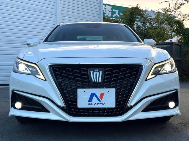 クラウンハイブリッド Ｓ　Ｃパッケージ　セーフティセンス　ブラインドスポット　純正ＳＤナビ　パノラミックビュー　レーダークルーズ　ＬＥＤヘッド　パワーシート　シートヒーター　純正１６インチＡＷ　革巻きステアリング　パドルシフト　スマートキー（16枚目）