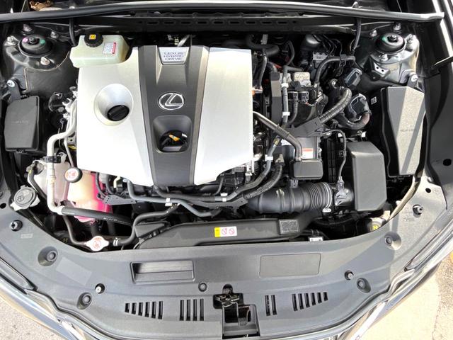 ＥＳ ＥＳ３００ｈ　バージョンＬ　ムーンルーフ　セミアニリン革シート　メモリー付パワーシート　シートベンチレーション　純正１２．３インチナビ　パノラミックビュー　セーフティシステムプラス　ブラインドスポット　純正１８インチＡＷ　禁煙車（20枚目）