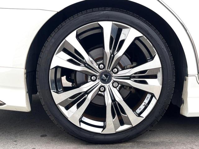 クラウンハイブリッド ＲＳアドバンス　モデリスタエアロキット　モデリスタ１９インチＡＷ　セーフティパッケージプラス　レザーシートパッケージ　純正ナビ　パノラミックビュー　メモリー付パワーシート　シートベンチレーション　三眼ＬＥＤ　禁煙車（36枚目）