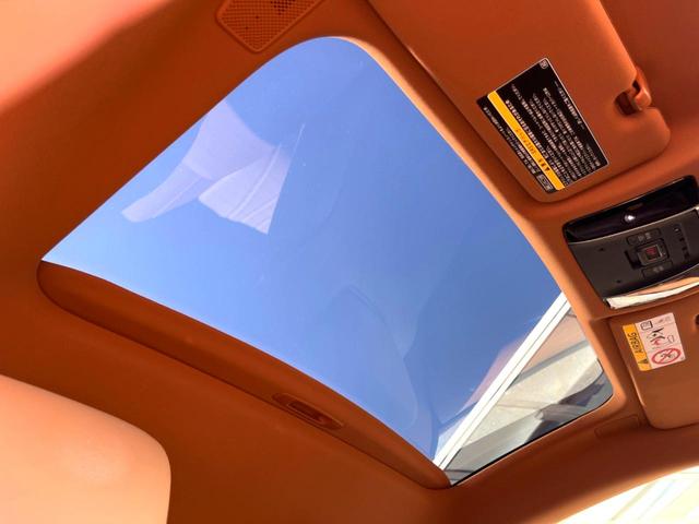 ＬＣ ＬＣ５００ｈ　Ｌパッケージ　マークレビンソン　純正ＯＰ２１インチＡＷ　パノラマルーフ　セーフティシステムプラス　セミアニリン革シート　パワーシート　純正１０．３インチナビ　バックカメラ　フルＬＥＤヘッド　革巻きステアリング　禁煙（6枚目）