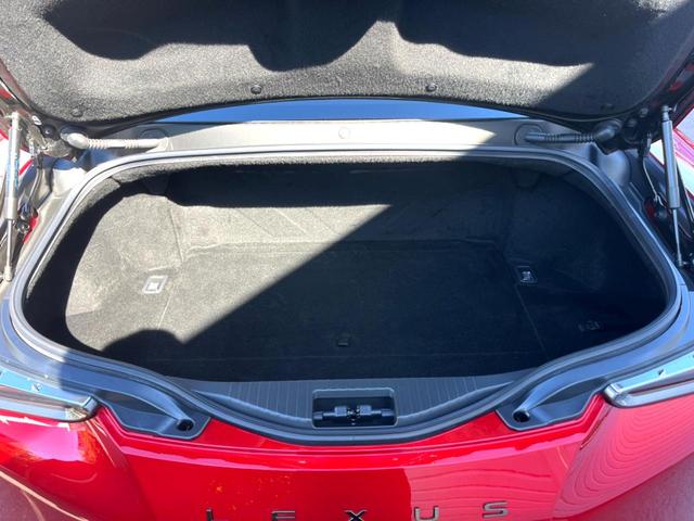 ＬＣ ＬＣ５００ｈ　Ｌパッケージ　マークレビンソン　純正ＯＰ２１インチＡＷ　パノラマルーフ　セーフティシステムプラス　セミアニリン革シート　パワーシート　純正１０．３インチナビ　バックカメラ　フルＬＥＤヘッド　革巻きステアリング　禁煙（13枚目）