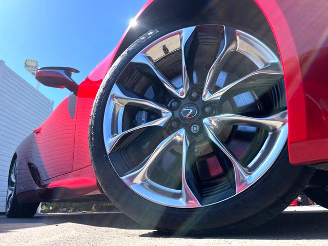 ＬＣ ＬＣ５００ｈ　Ｌパッケージ　マークレビンソン　純正ＯＰ２１インチＡＷ　パノラマルーフ　セーフティシステムプラス　セミアニリン革シート　パワーシート　純正１０．３インチナビ　バックカメラ　フルＬＥＤヘッド　革巻きステアリング　禁煙（16枚目）