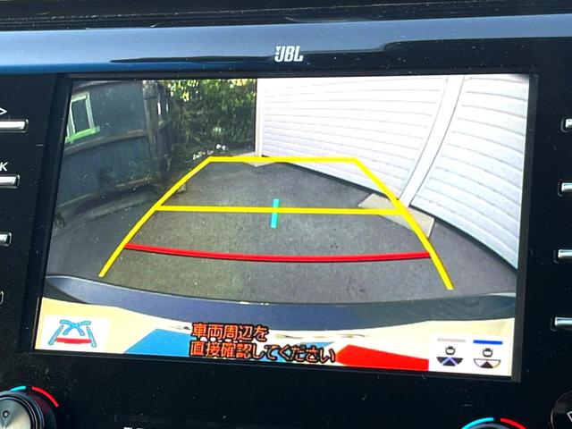 カムリ WSブラックエディション 特別仕様車 JBLサウンドシステム セーフティセンス 純正8インチディスプレイオーディオ バックカメラ 黒革 パワーシート シートヒーター LEDヘッド 純正18インチAW 革巻きステアリング 禁煙車(4枚目)