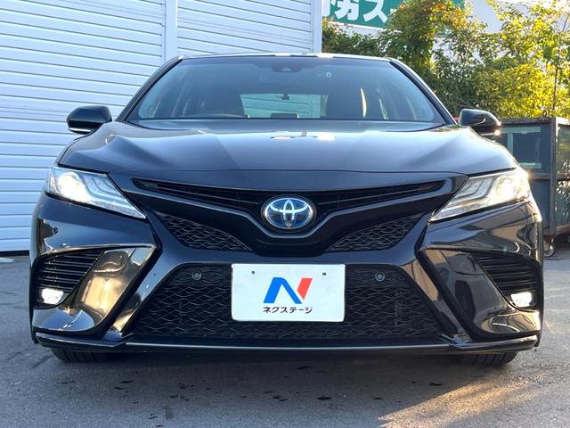 カムリ WSブラックエディション 特別仕様車 JBLサウンドシステム セーフティセンス 純正8インチディスプレイオーディオ バックカメラ 黒革 パワーシート シートヒーター LEDヘッド 純正18インチAW 革巻きステアリング 禁煙車(14枚目)