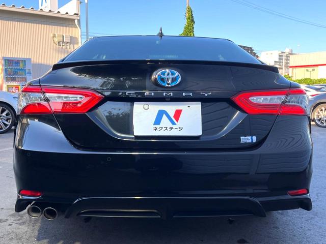 カムリ WSブラックエディション 特別仕様車 JBLサウンドシステム セーフティセンス 純正8インチディスプレイオーディオ バックカメラ 黒革 パワーシート シートヒーター LEDヘッド 純正18インチAW 革巻きステアリング 禁煙車(15枚目)